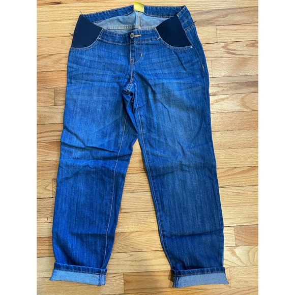 MATERNITY Old Navy Boyfriend Style Cropped Jeans - Picture 1 of 3